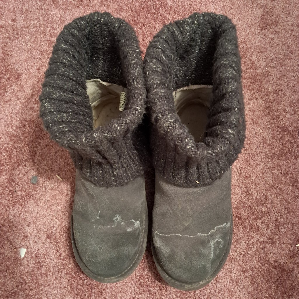 Uggs Size 8 Used As Is Condition